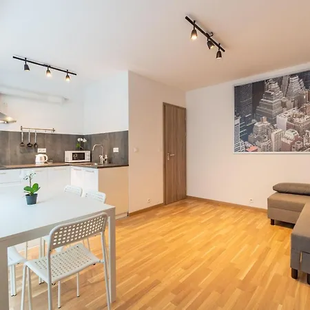 Brand New Two Room Apartment #26 With Free Secure Parking Close To Center Prague Exterior photo