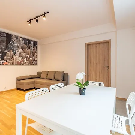 Brand New Two Room Apartment #26 With Free Secure Parking Close To Center Prague Exterior photo