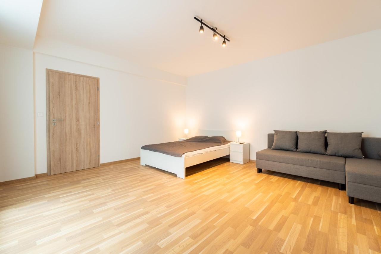 Brand New Two #26 With Free Secure Parking Close To Center Апартаменти *